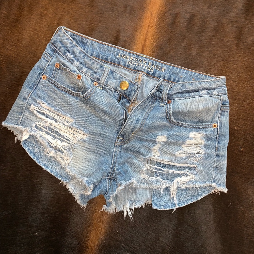 American Eagle Hi-rise festival shorts